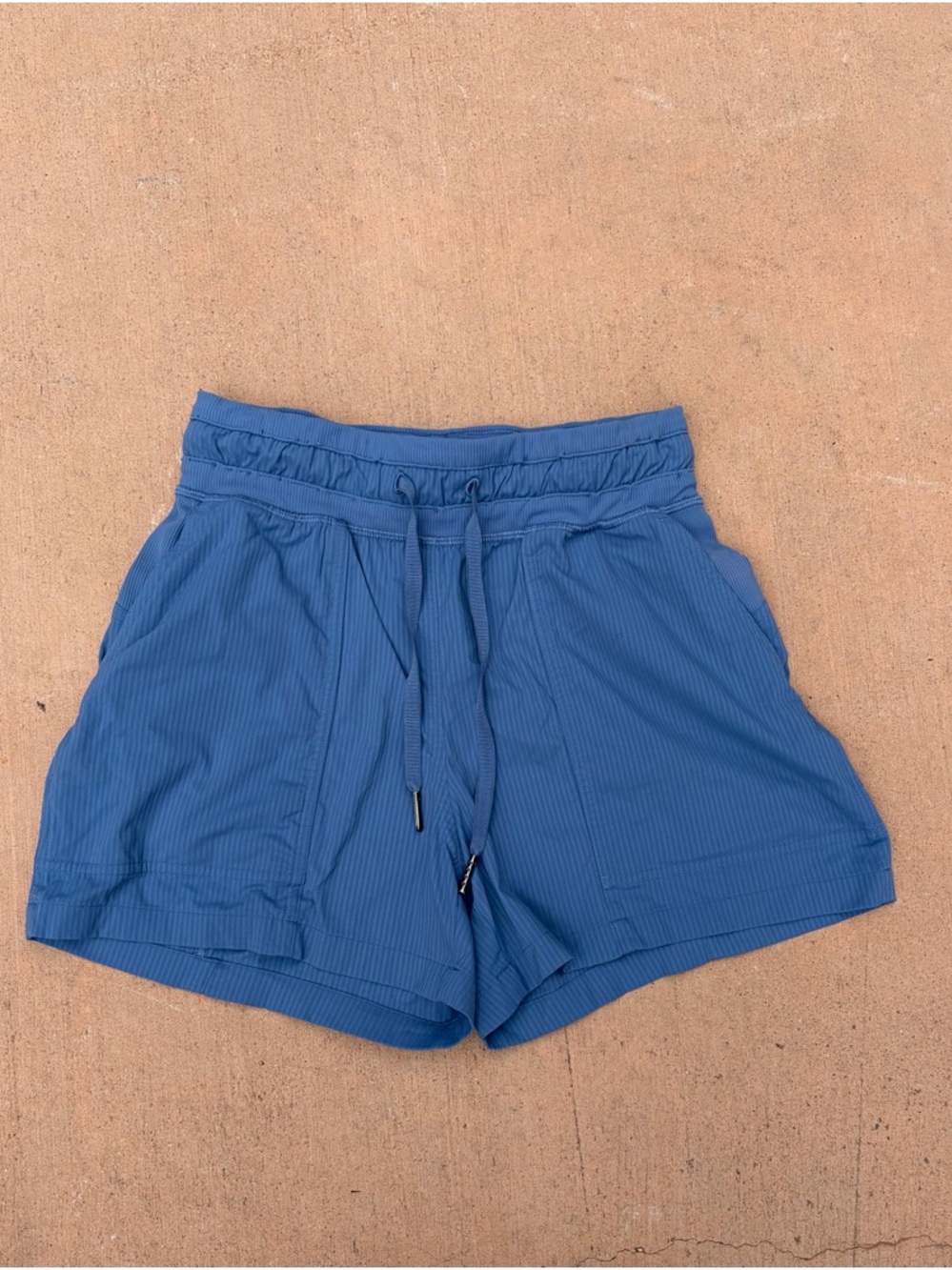 Lululemon Women's Blue High Waisted Shorts
